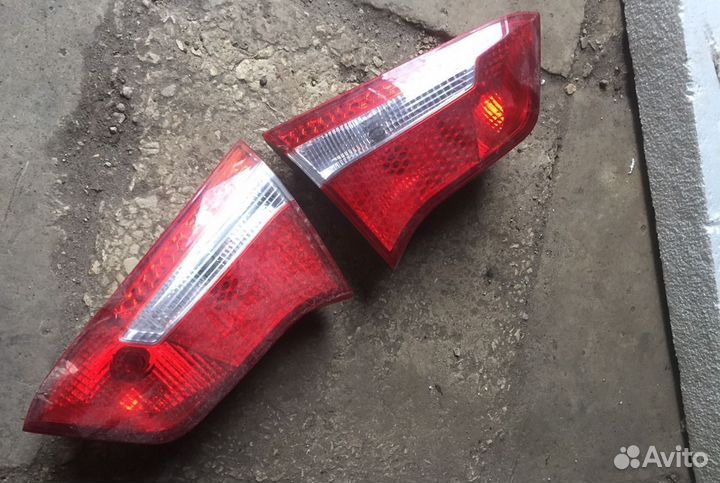 Kia Rio 3 фонарь задний правый и левый