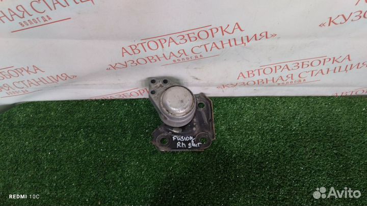 Опора двигателя правая Ford Fusion