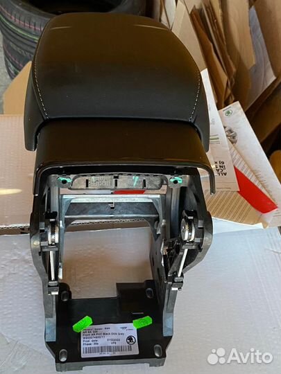 Подлокотник Skoda Kodiaq Karoq оригинал
