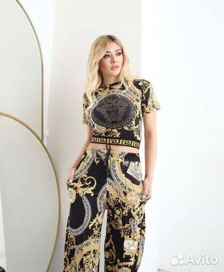 Брючный костюм с топом стразами