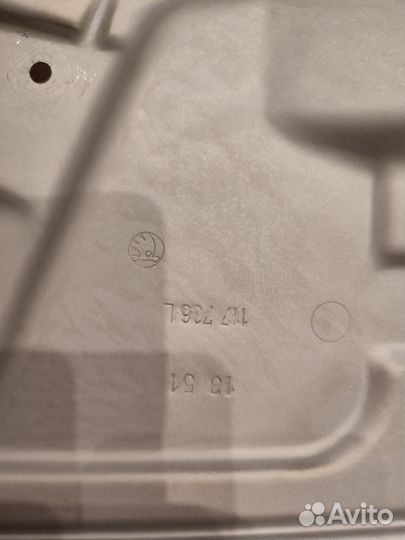 Стеклоподъемник передний Skoda Octavia A5