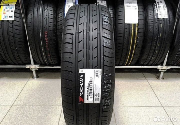 Yokohama BluEarth E70BZ 215/60 R16 95V