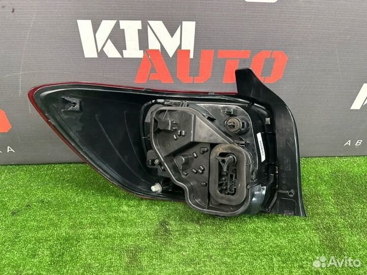 Фонарь на запчасти задний правый Renault Logan K7M