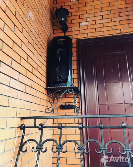 Стальная полочка 41х41 см