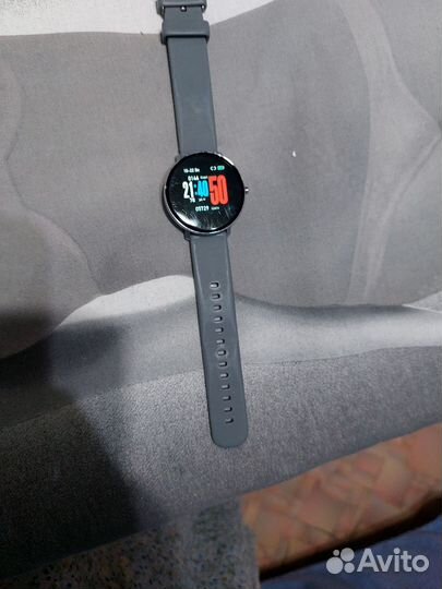 Смарт часы LG