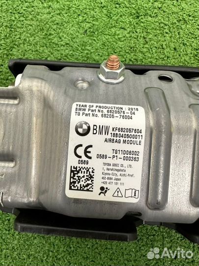 Подушка безопасности в колени Bmw 5-Series G30