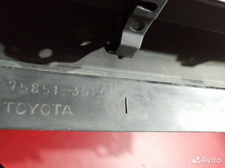 Накладка на порог правая Lexus Gs 4