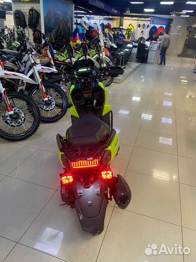 Скутер Tmbk Tank