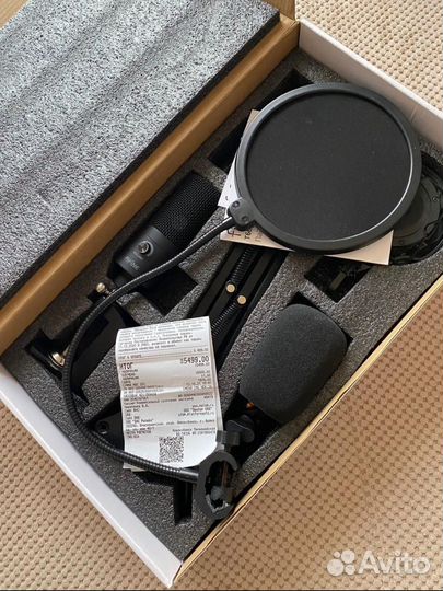 Студийный микрофон