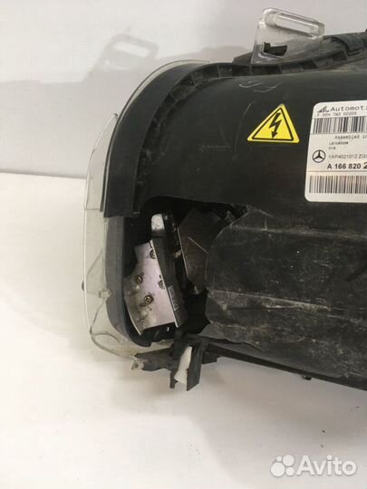 Фара правая Mercedes ML W166