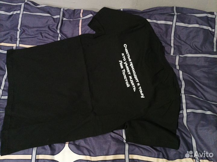 Черная футболка с Цитатой