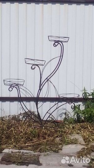 Подставка для цветов напольная металлическая