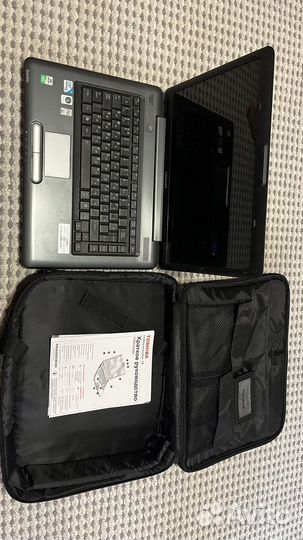 Ноутбук toshiba