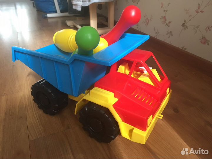 Игрушки развив.,машина-самосвал новая, конструктор