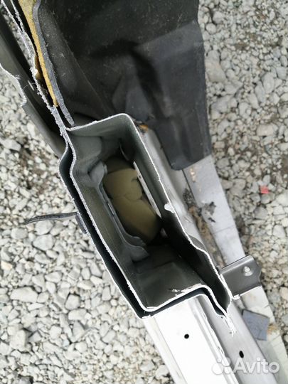 Порог левый Toyota Verossa