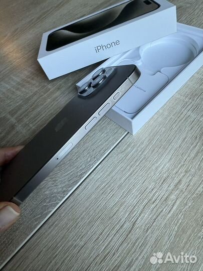 iPhone 15 Pro, 512 ГБ