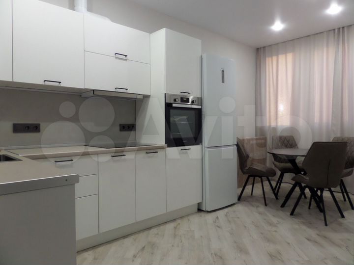 2-к. квартира, 50 м², 21/24 эт.