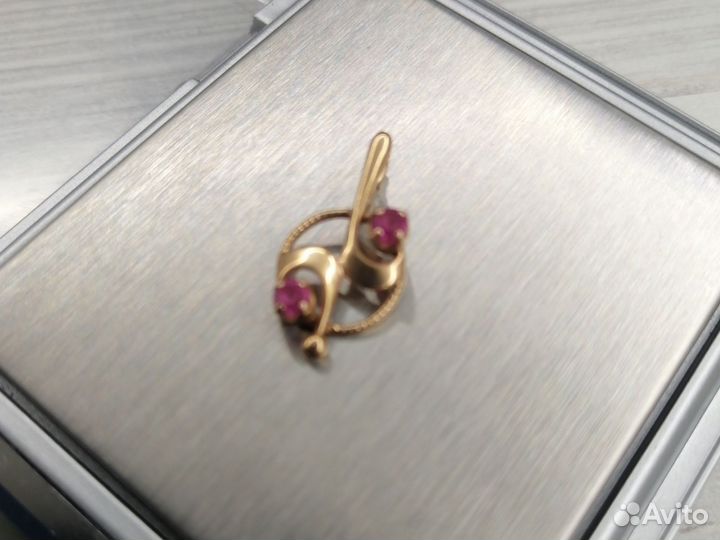 Золотая подвеска