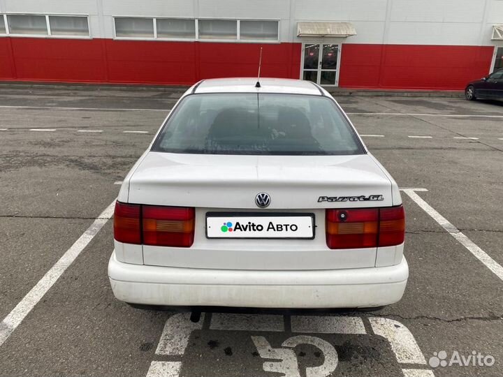 Volkswagen Passat 1.8 МТ, 1994, 365 000 км