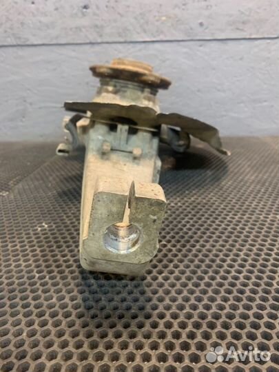 Кулак поворотный передний левый Bmw 520I F10 N20