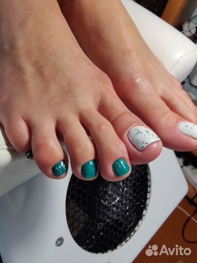 Маникюр/педикюр