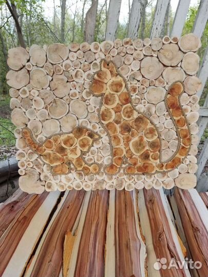 Панно из можжевельника