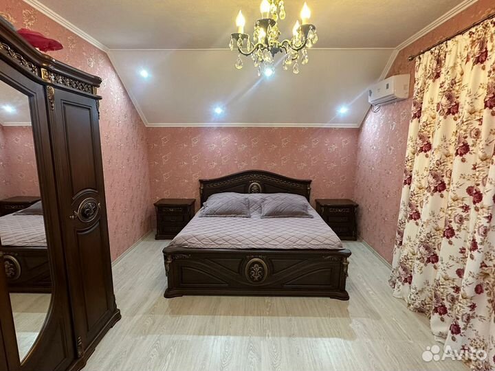 Спальный гарнитур