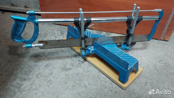 Cтусло поворотное с ножовкой