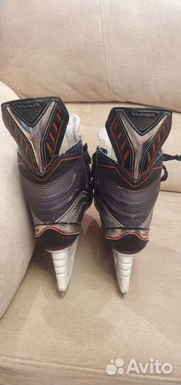 Хоккейные коньки bauer vapor X600