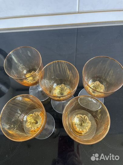 5 Бокалов для вина цветные стекло на витой ножке