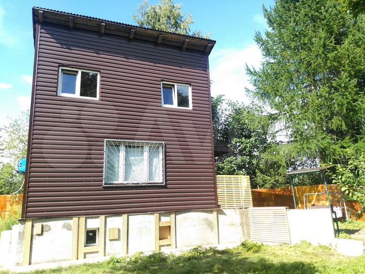 Дом 65 м² на участке 5,3 сот.