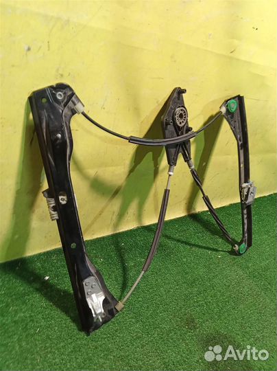 Стеклоподъемник электр. передний правый Volkswage