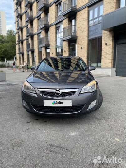 Opel Astra 1.6 МТ, 2010, 200 000 км