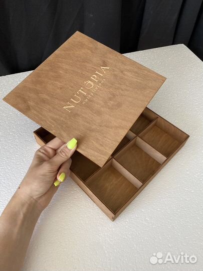 Коробки брендированные