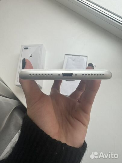 iPhone 8 Plus, 64 ГБ