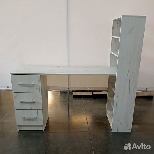 Гранд Стол письменный