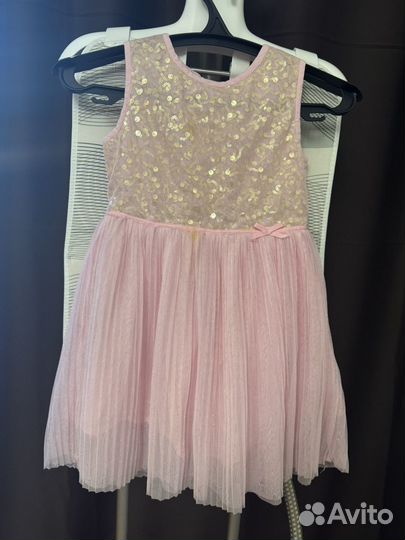Платье праздничное на девочку 122