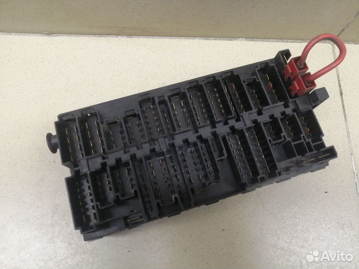 Блок предохранителей Passat B3 1988-1993