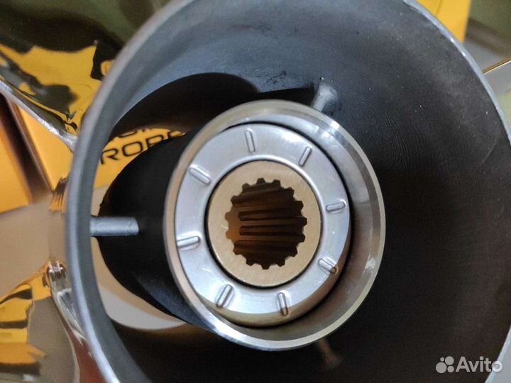 Винт гребной Yamaha 60-140, шаг 17, сталь