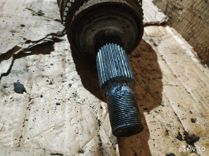 Привод задний правый Mitsubishi Pajero