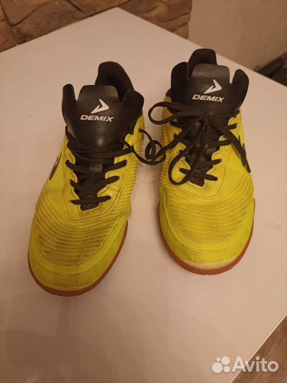 Детские футбольные бутсы 33 размер