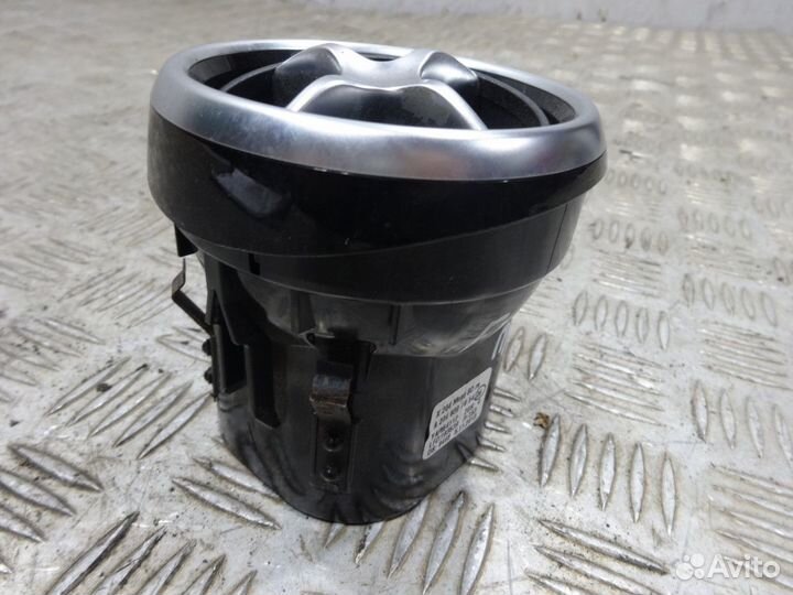 Дефлектор воздушный правый Мерседес 204 глк GLK