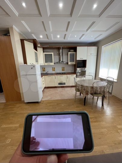 2-к. квартира, 60 м², 2/2 эт.