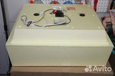 Инкубатор бытовой Золушка на 28 яиц с авт. перево
