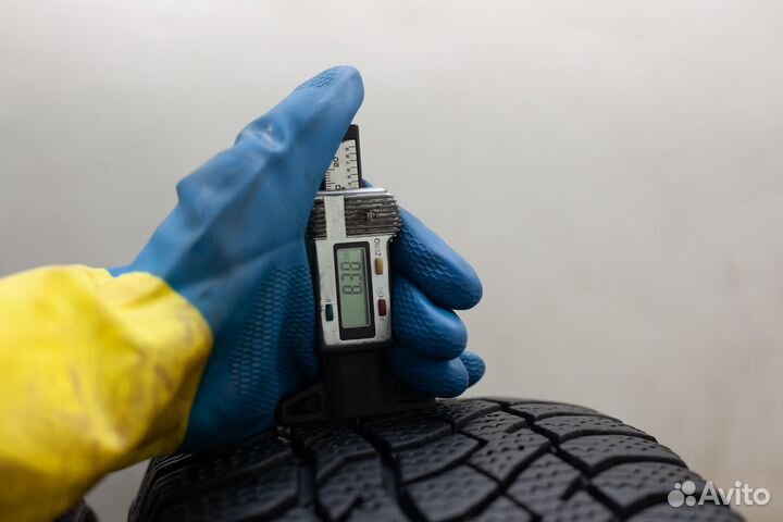 Viatti Bosco S/T V-526 215/60 R17 96T