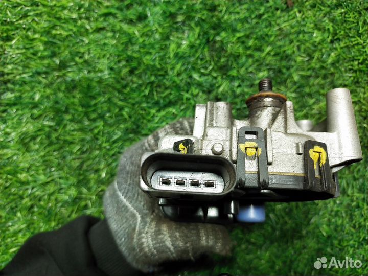 Моторчик стеклоочистителя передний Opel Astra H