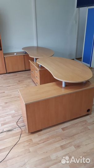 Стол офисный с тумбой