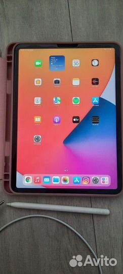 iPad PRO 11 2020 256 + apple pencil 2 поколения