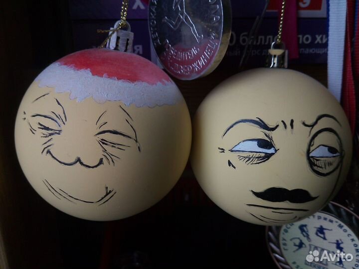 Роспись новогодних шариков на ёлку