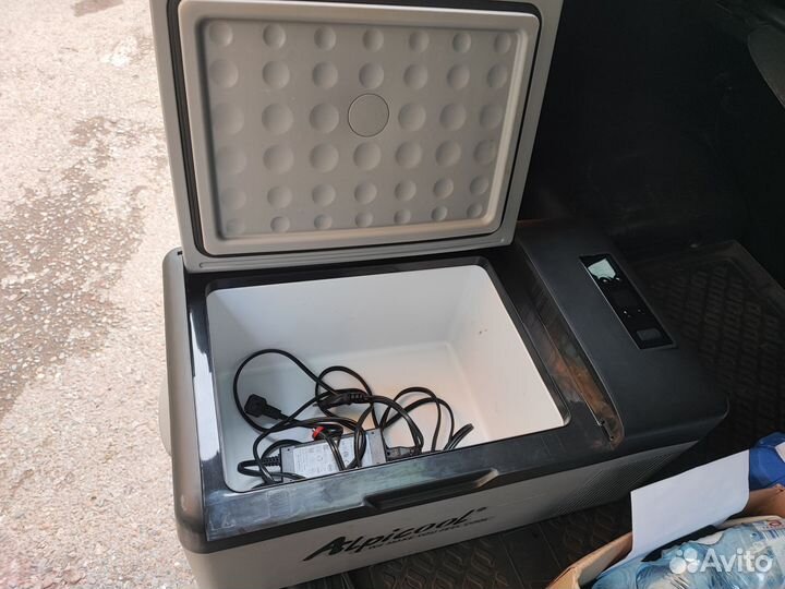 Автохолодильник компрессорный alpicool c15